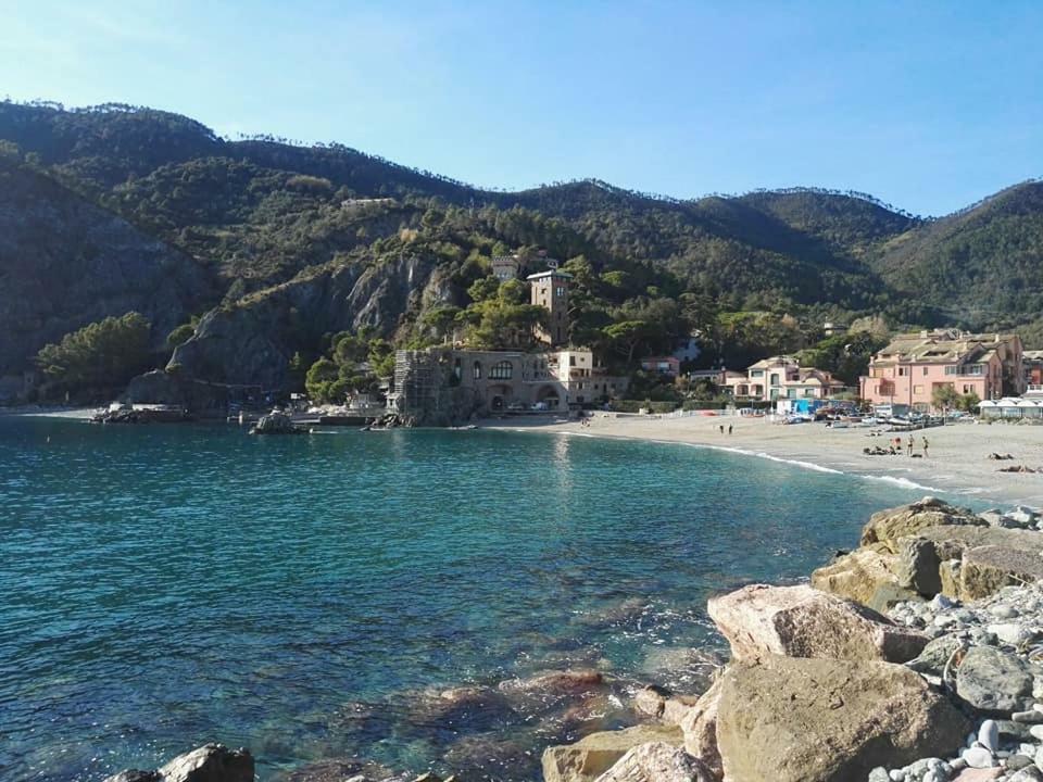 Appartamento Jolie - Vicino Alle Spiagge Con Ac Monterosso al Mare Bagian luar foto